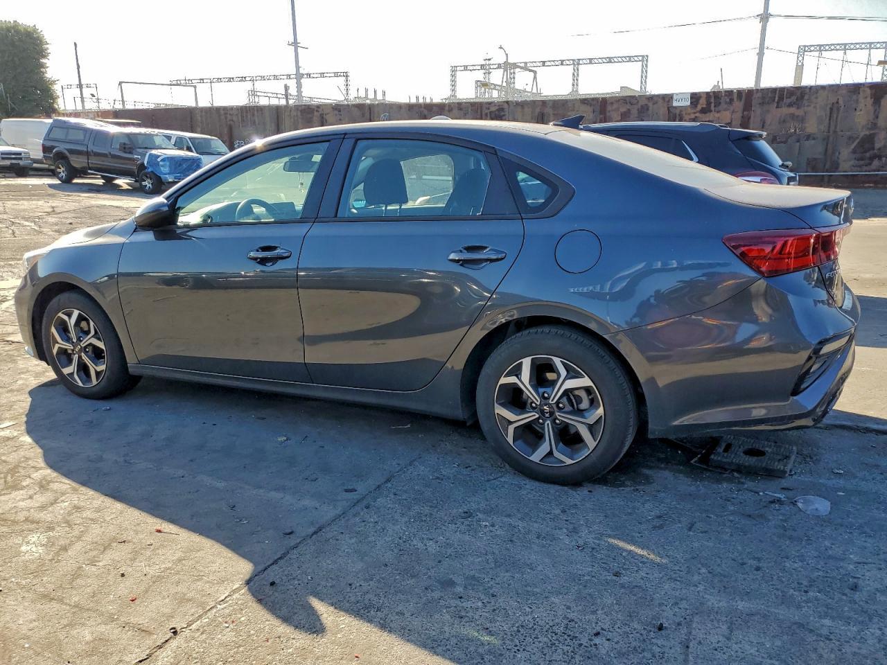 2021 KIA Forte fe