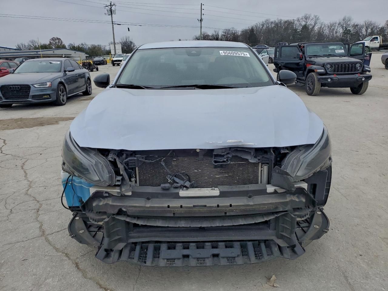 2023 Nissan Altima sr