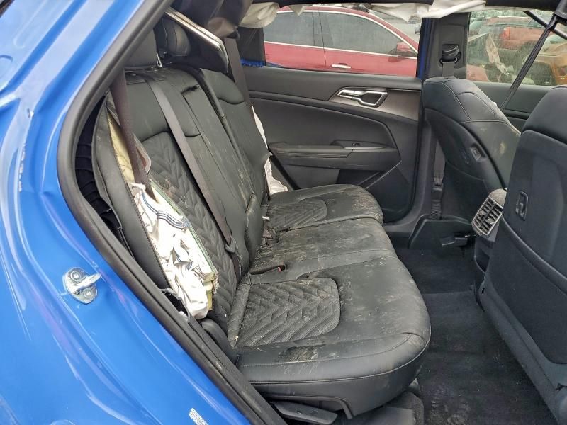 2026 KIA Sportage x Line