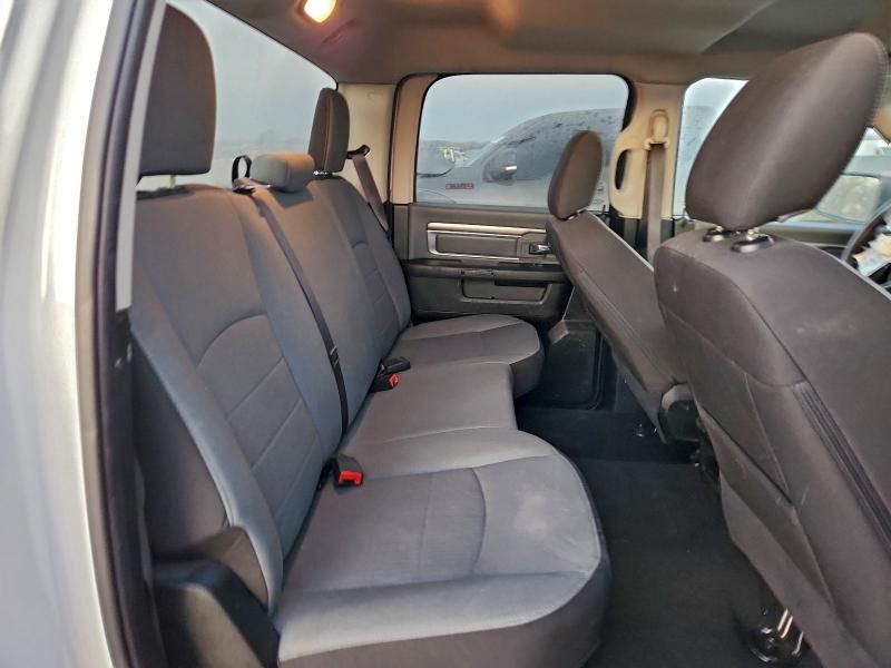 2022 Dodge Ram 1500 Classic slt