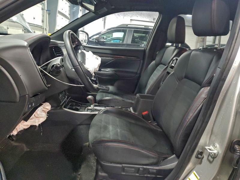 2020 Mitsubishi Outlander se