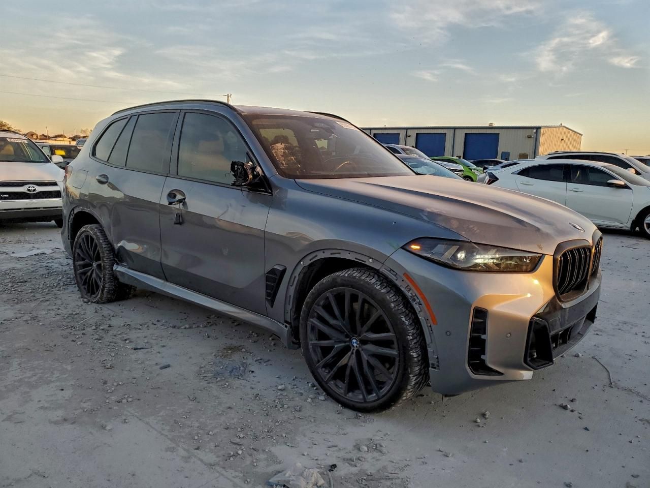 2024 BMW X5 M60i