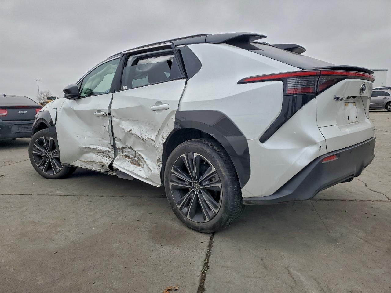 2023 Toyota Bz4x xle