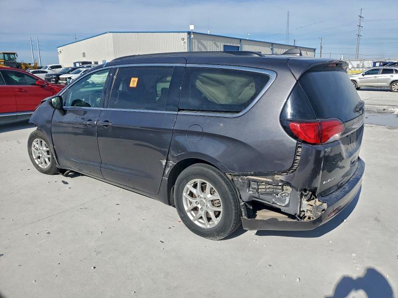 2020 Chrysler Voyager lxi