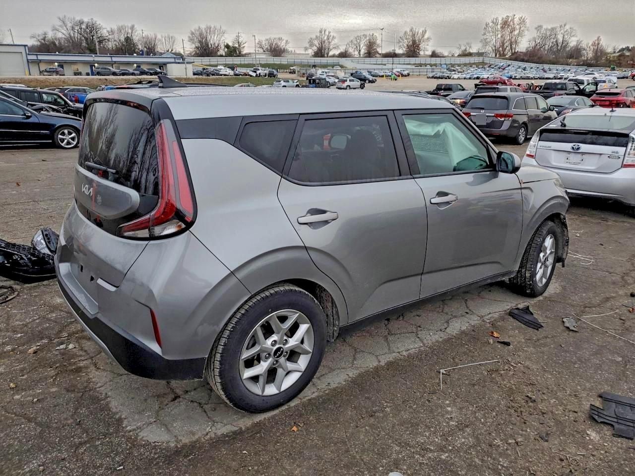 2024 KIA Soul lx