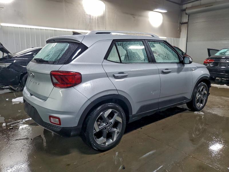 2022 Hyundai Venue sel