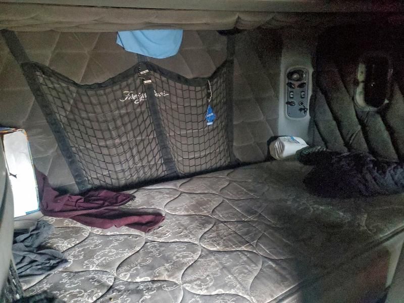 2008 Freightliner Cst120 Semi Truck