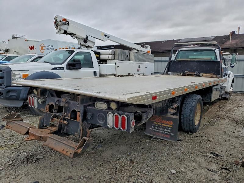 2006 Ford F650 Super Duty Rollback Truck