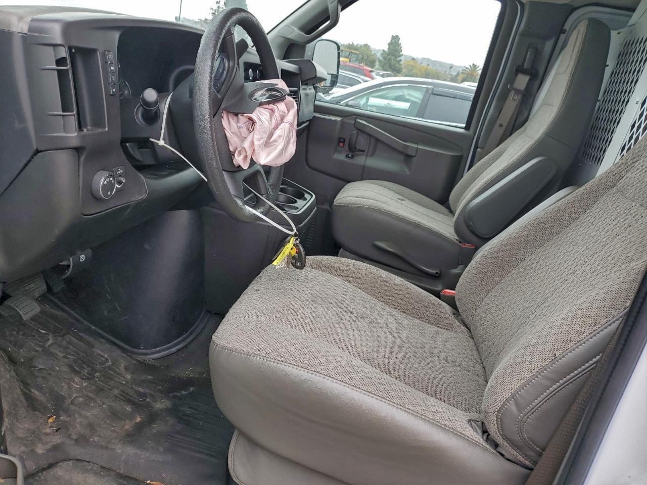 2024 GMC Savana Delivery Van