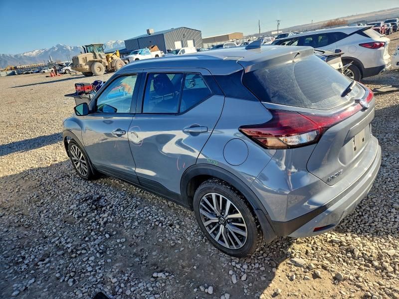2021 Nissan Kicks sv