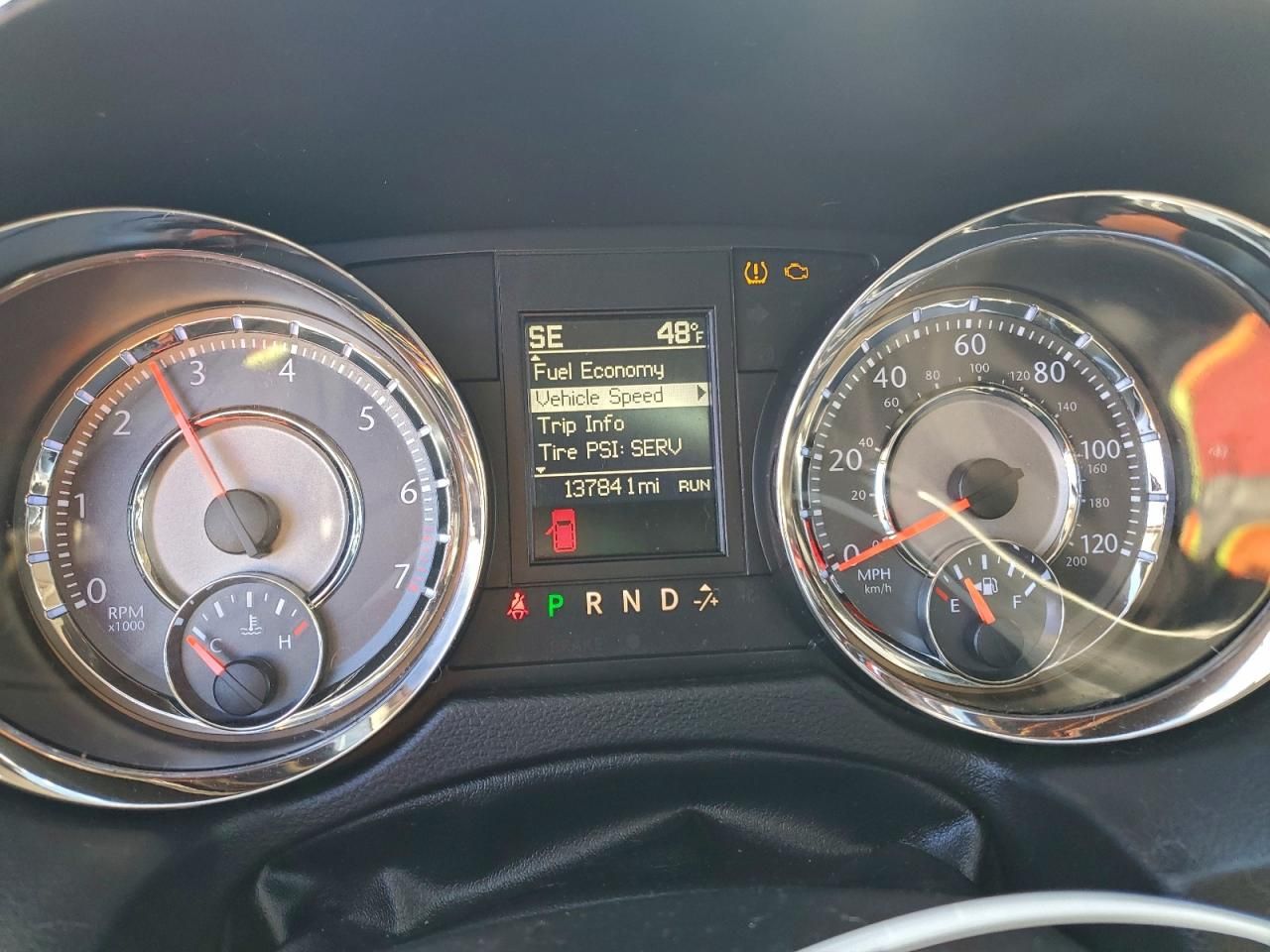 2016 Chrysler Town & Country Touring l