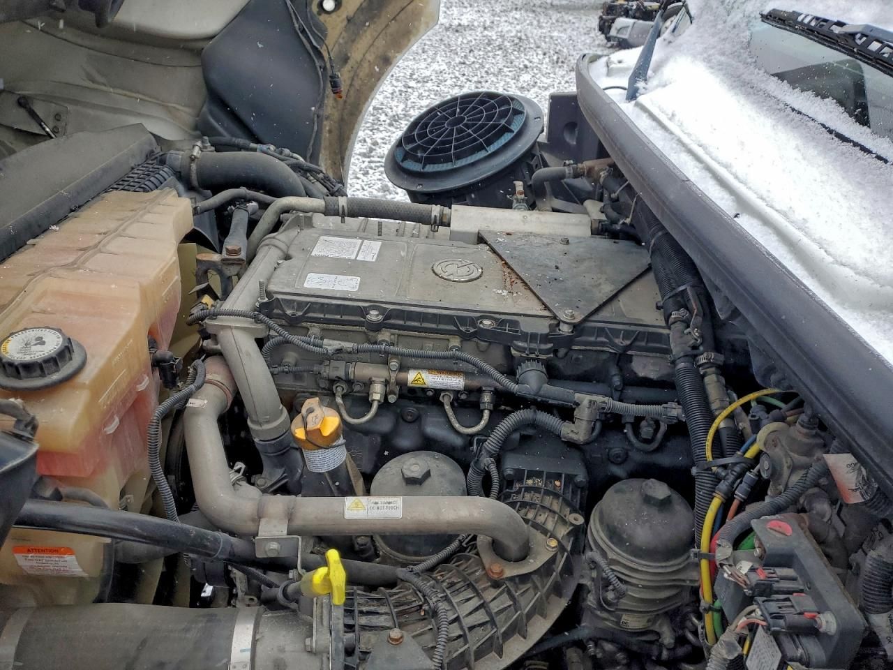 2018 Freightliner Business Class M2 BOX Truck