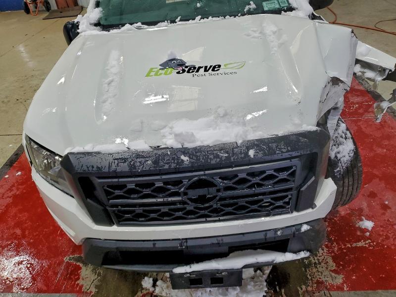 2023 Nissan Frontier s