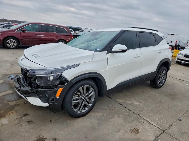 2021 KIA Seltos s