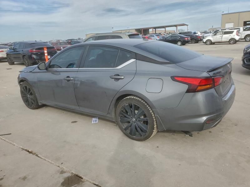 2022 Nissan Altima sr