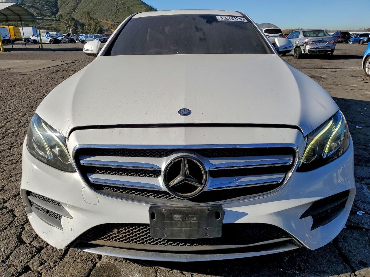2017 Mercedes-Benz E 300