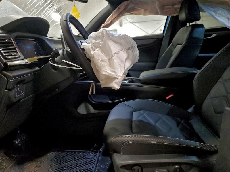 2024 Volkswagen Atlas Cross Sport se