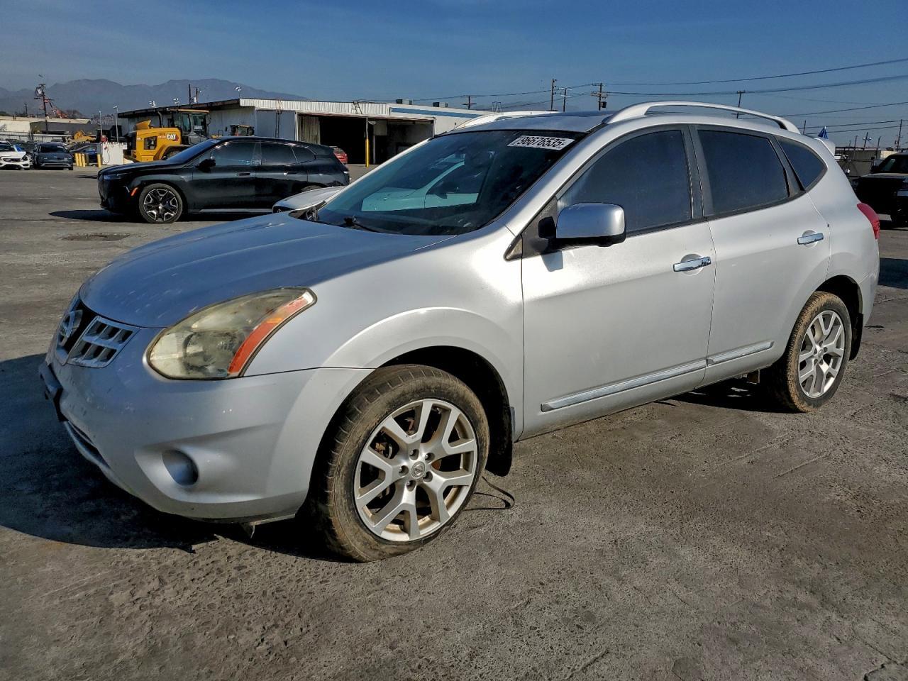 2012 Nissan Rogue s