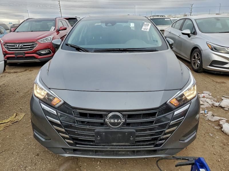 2023 Nissan Versa sv