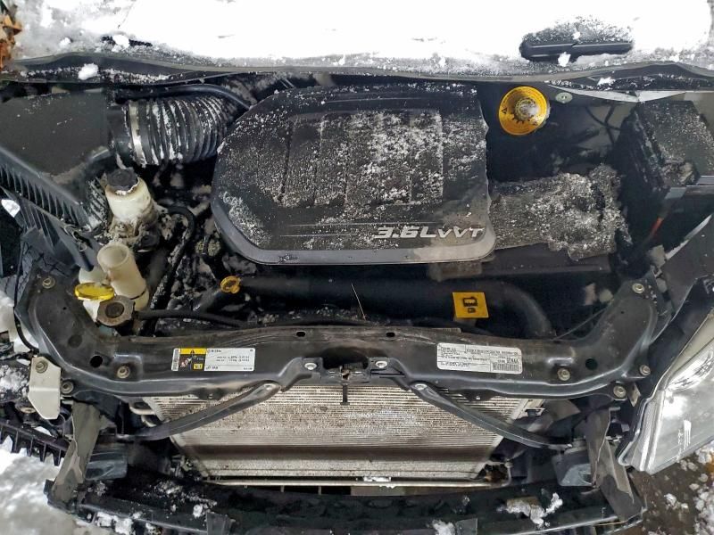 2016 Chrysler Town & Country Touring