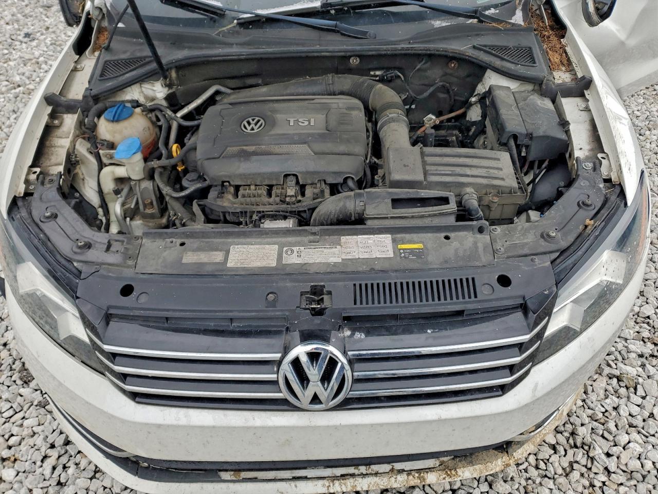 2015 Volkswagen Passat s
