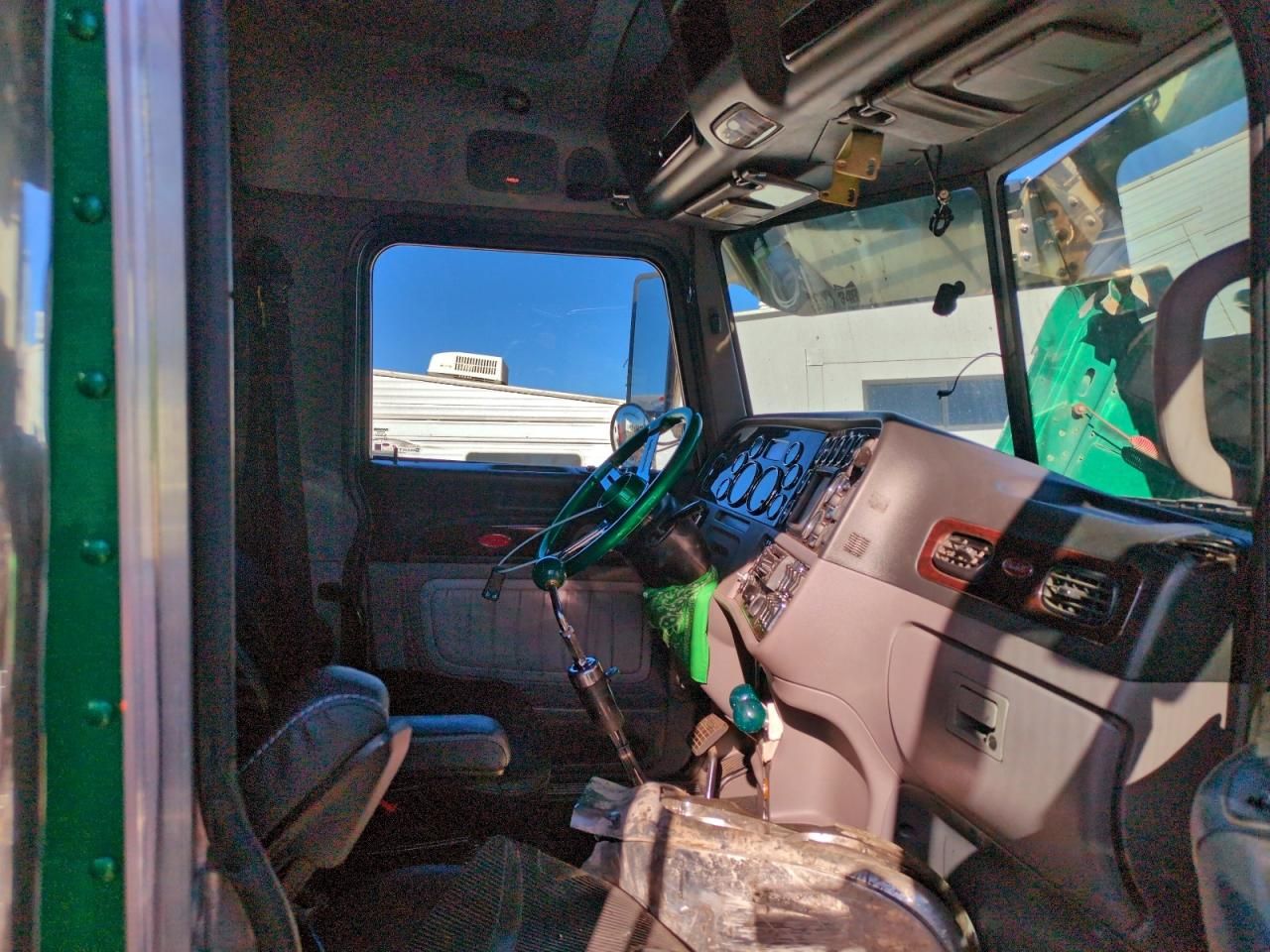 2020 Peterbilt Tractor 2020 Peterbilt 389 Semi Truck