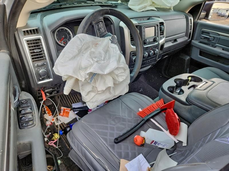 2017 Dodge Ram 1500 slt