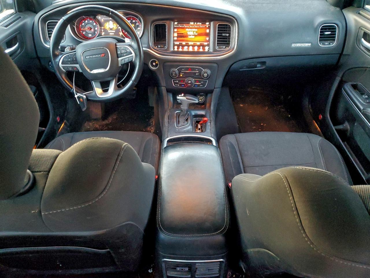 2015 Dodge Charger sxt