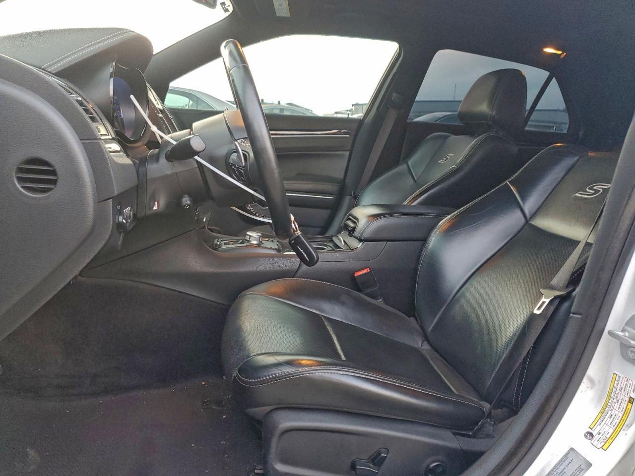 2017 Chrysler 300 s