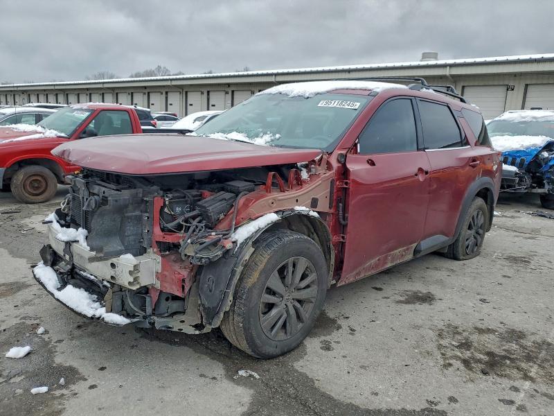 2022 Nissan Pathfinder sv