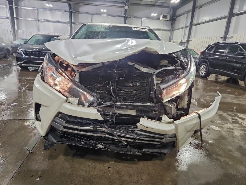 2017 Toyota Highlander Limited