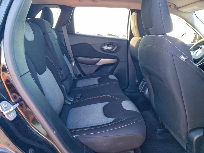 2017 Jeep Cherokee Sport