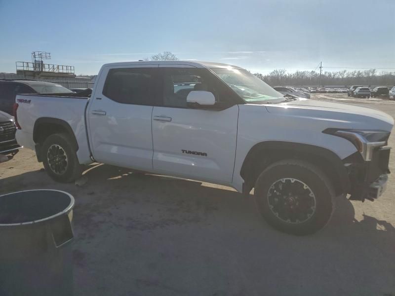 2025 Toyota Tundra Crewmax sr