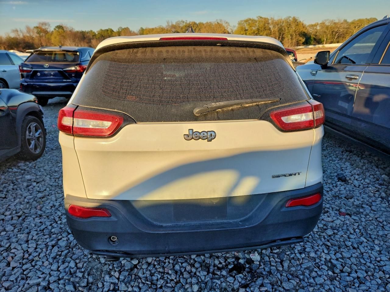 2016 Jeep Cherokee Sport