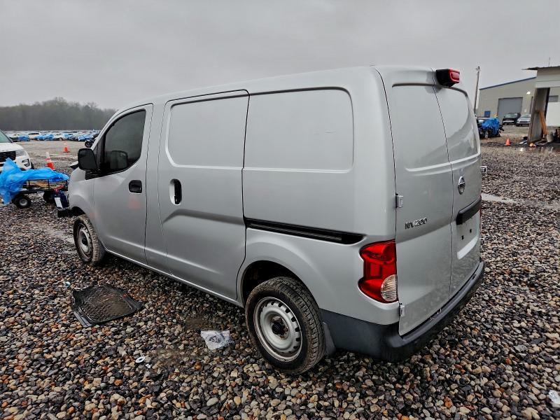 2015 Niss Nv200