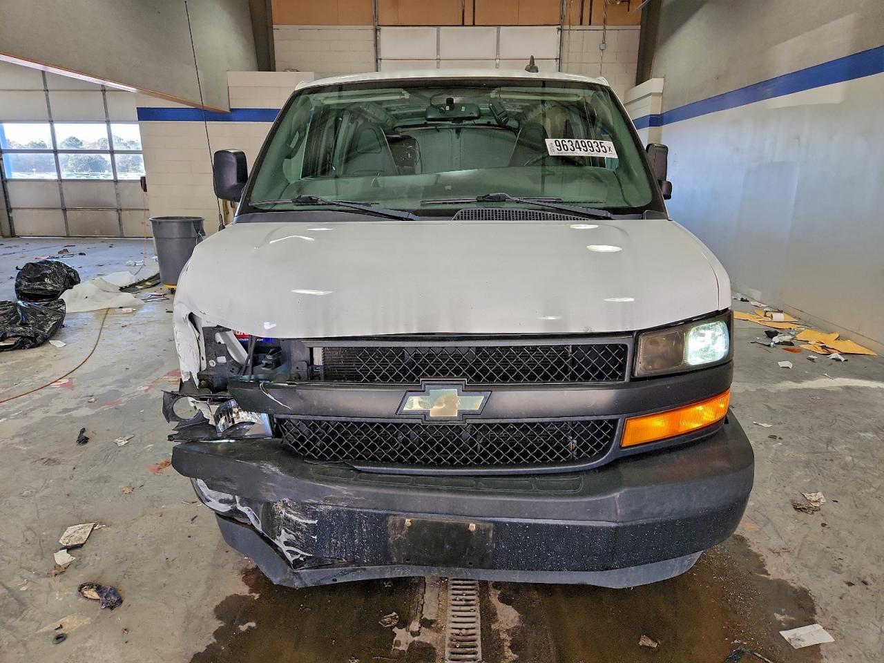 2018 Chevrolet Express 2500 Delivery Van