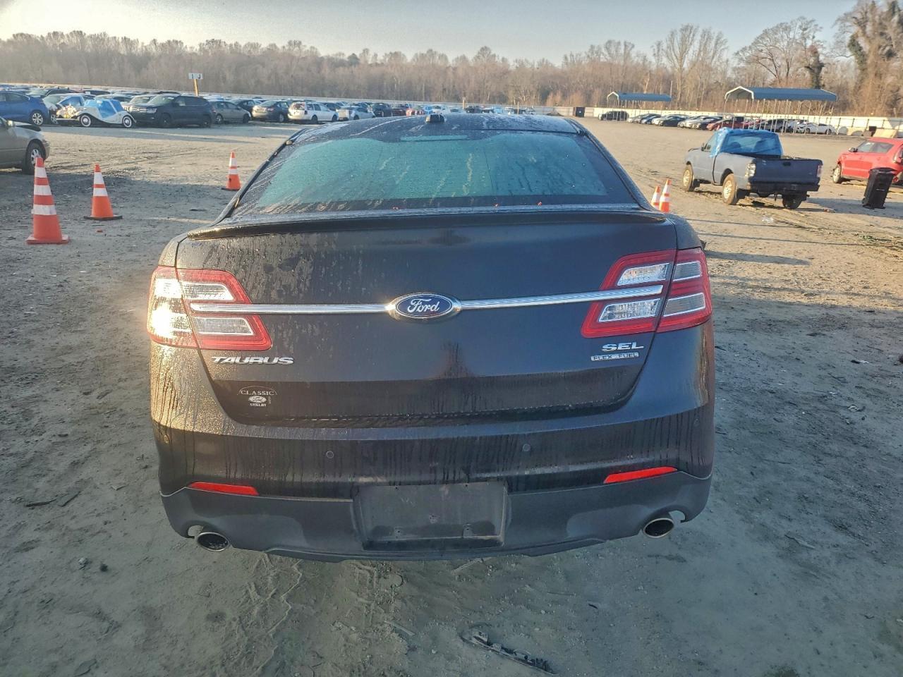 2016 Ford Taurus sel