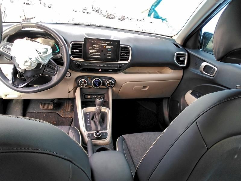 2024 Hyundai Venue sel