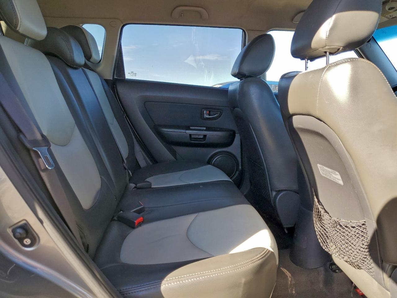 2010 KIA Soul +