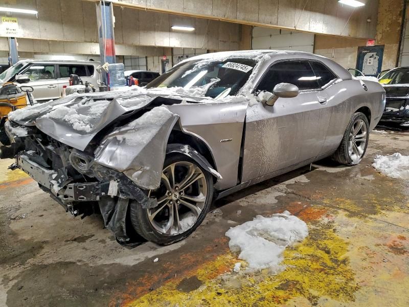 2015 Dodge Challenger sxt Plus