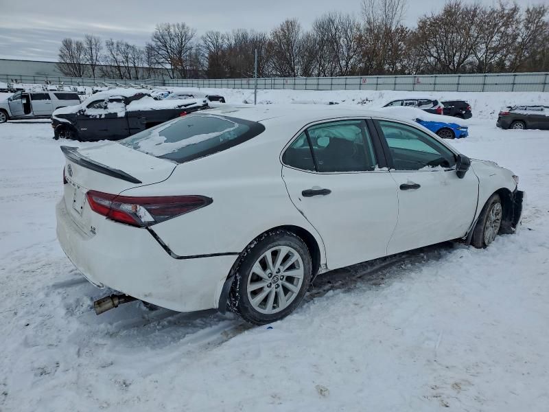 2024 Toyota Camry le