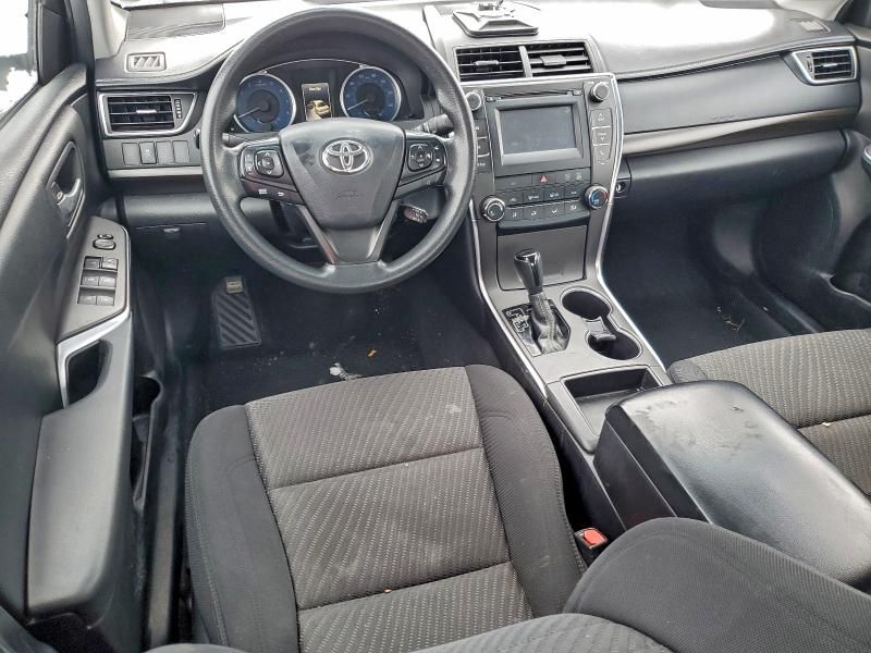 2016 Toyota Camry le