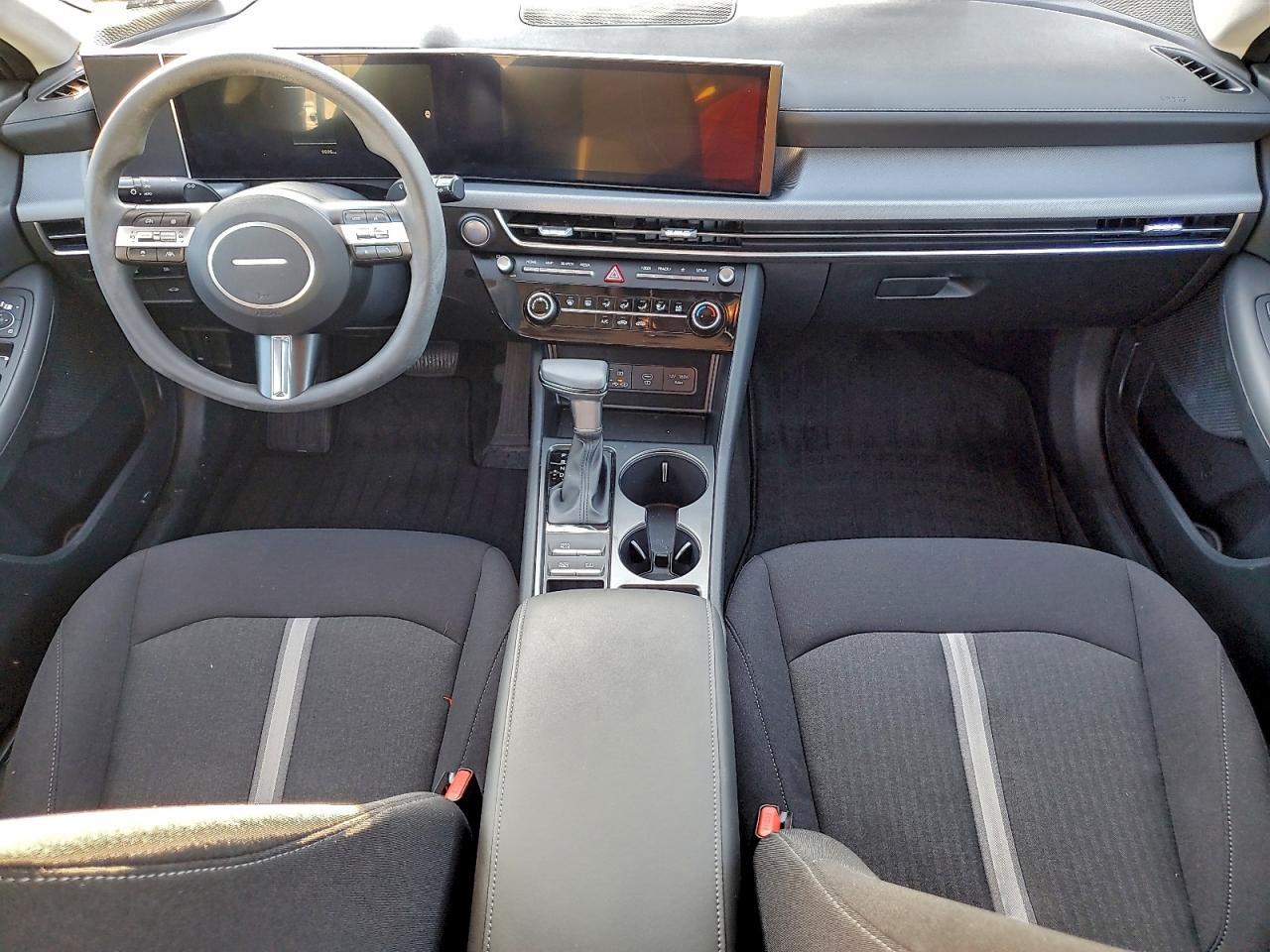 2025 Hyundai Sonata se