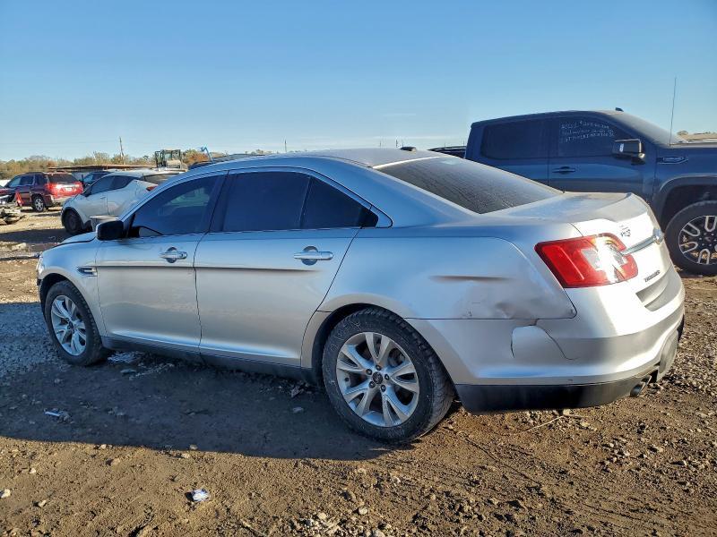 2011 Ford Taurus sel