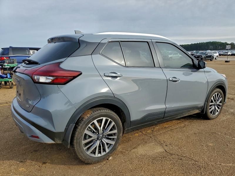 2024 Nissan Kicks sv