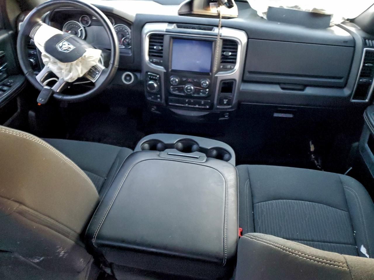 2022 Dodge Ram 1500 Classic slt