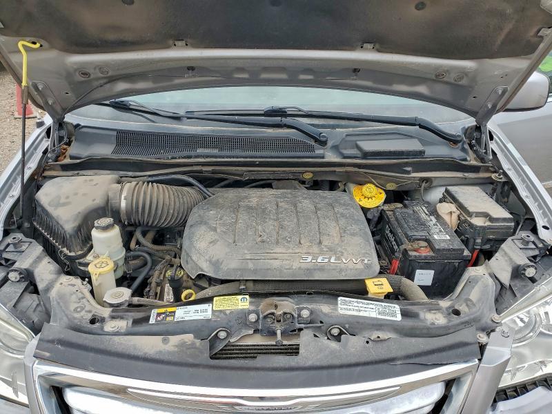 2015 Chrysler Town & Country Touring