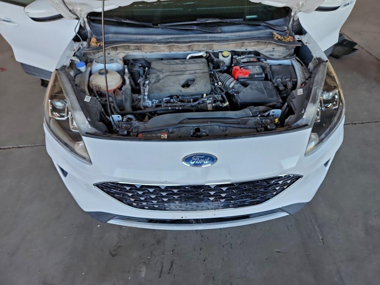 2020 Ford Escape se