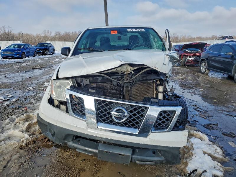 2012 Nissan Frontier s