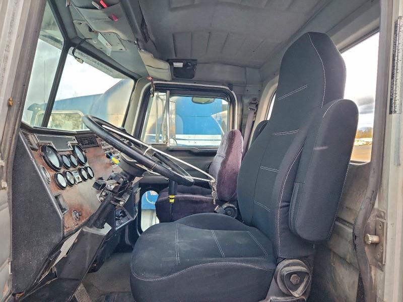 1998 Peterbilt 378 Semi Truck